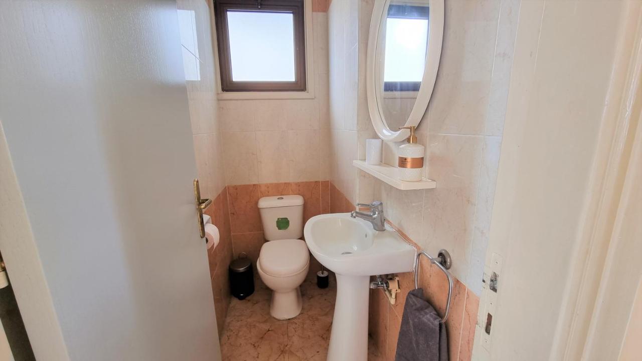 Comfy Rooms In A Shared Apartment Near Salt Lake With Internet And Netflix Larnaca Exteriér fotografie